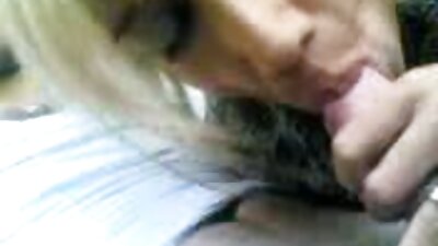 ഫ്‌ളോറിഡ എവർഗ്ലേഡ്‌സിൽ ഒരു ക്യൂട്ടിക്കൊപ്പം ബിഗ് ഡിക്ക് കാർ സെക്‌സ്